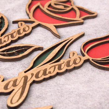 Intra απο ξύλο plywood 3mm-4mm πάχος – Λουλούδια Αγίου Βαλεντίνου τριαντάφυλλο και τουλίπα Δίασταση  20x20 cm INTRAFABR-115626745 - Image 1