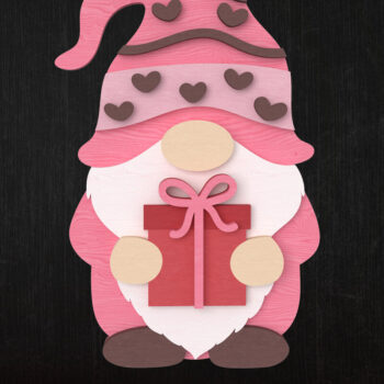 Intra απο ξύλο plywood 3mm-4mm πάχος – Valentine Gnome με κουτί δώρου Δίασταση  20x20 cm INTRAFABR-111422326 - Image 1