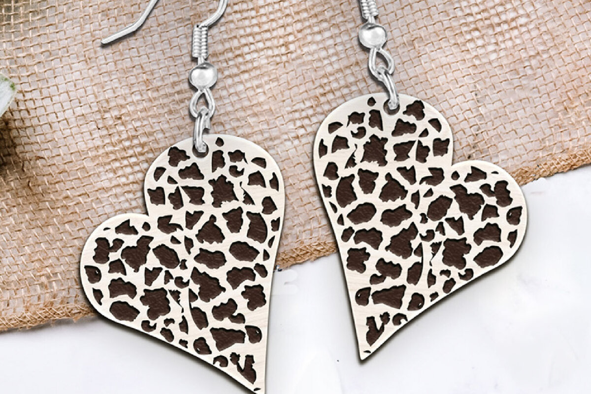 Intra απο ξύλο plywood 3mm-4mm πάχος – Σκουλαρίκια Καρδιά Αγίου Βαλεντίνου κοπής με λέιζερ. Δίασταση  5x5 cm INTRAFABR-112359240