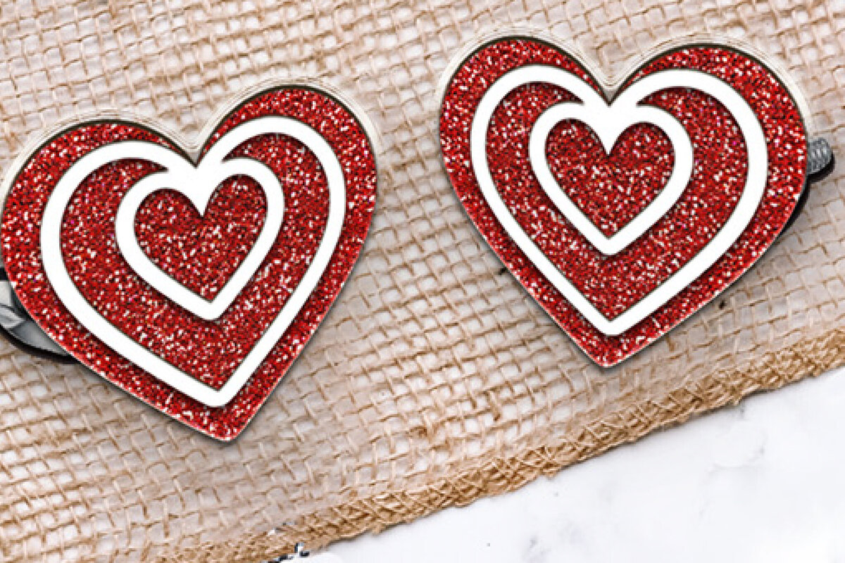 Intra απο ξύλο plywood 3mm-4mm πάχος – Σκουλαρίκια Καρδιά Αγίου Βαλεντίνου κοπής με λέιζερ. Δίασταση  5x5 cm INTRAFABR-112591206