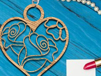 Intra απο ξύλο plywood 3mm-4mm πάχος – Μπρελόκ Valentine Δίασταση  5x5 cm INTRAFABR-86412172 - Image 1