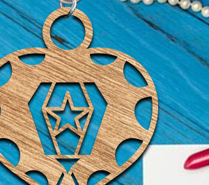 Intra απο ξύλο plywood 3mm-4mm πάχος – Μπρελόκ Valentine Δίασταση  5x5 cm INTRAFABR-86412185