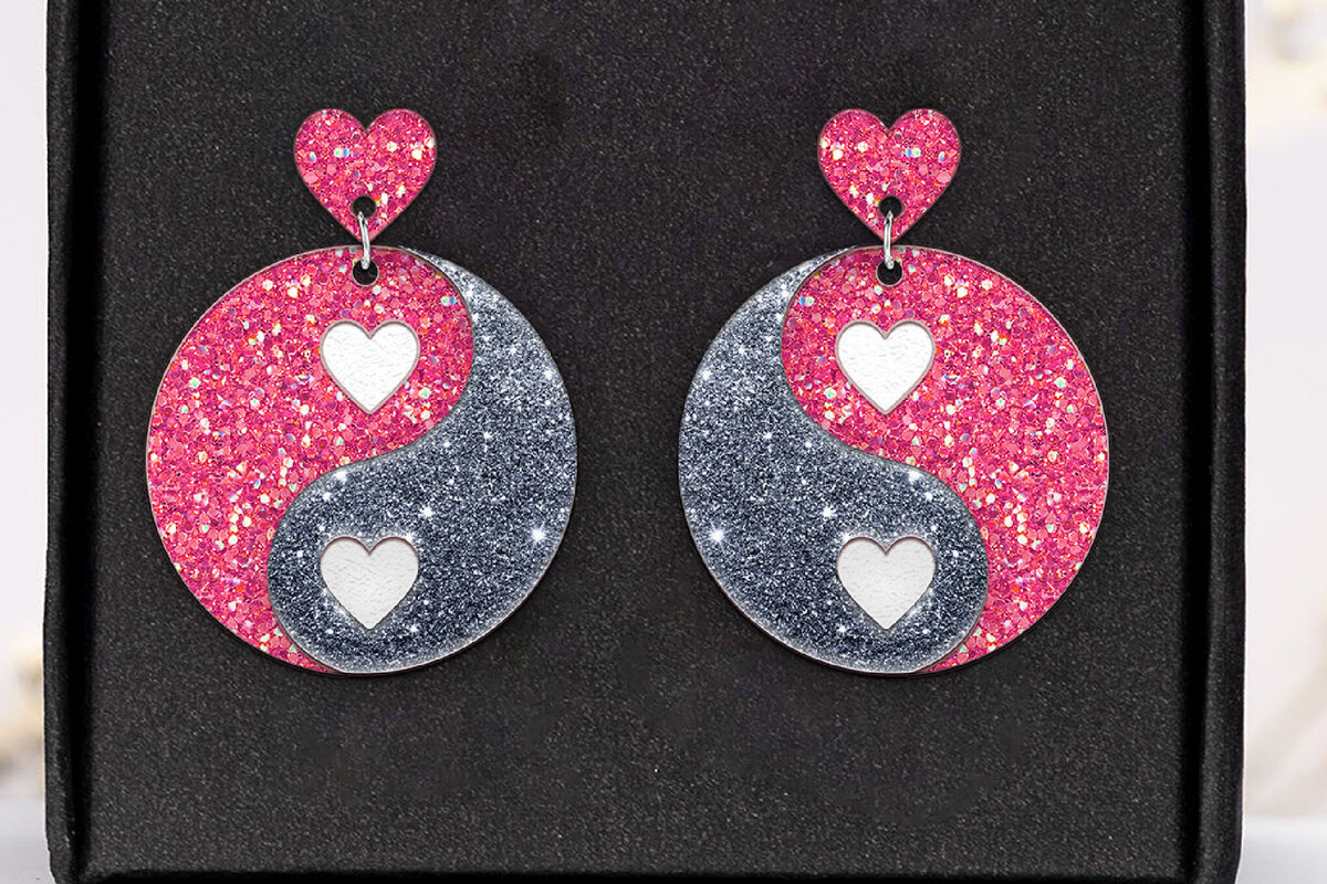 Intra απο ξύλο plywood 3mm-4mm πάχος – Κοπή με λέιζερ Αγίου Βαλεντίνου. Σκουλαρίκια καρδιά. Δίασταση  5x5 cm INTRAFABR-111435465