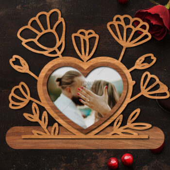 Intra απο ξύλο plywood 3mm-4mm πάχος – Βάση κοπής με λέιζερ κορνίζα Αγίου Βαλεντίνου Δίασταση  20x20 cm INTRAFABR-114358375 - Image 1