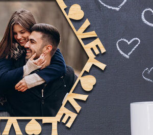 Intra απο ξύλο plywood 3mm-4mm πάχος – Κορνίζα Αγίου Βαλεντίνου με Δίασταση  20x20 cm INTRAFABR-87980208