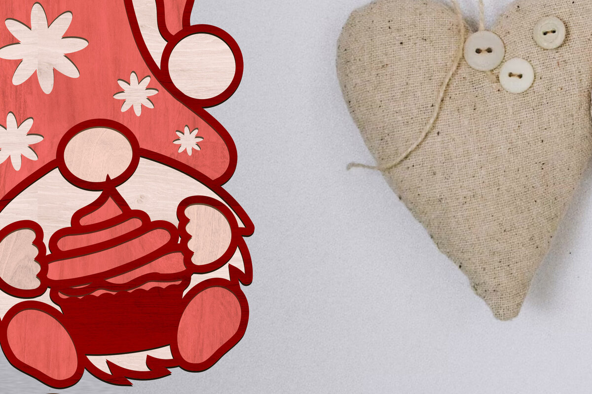 Intra απο ξύλο plywood 3mm-4mm πάχος – Gnome ημέρας του Αγίου Βαλεντίνου με Cupcake Δίασταση  20x20 cm INTRAFABR-86742296