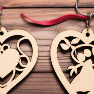 Intra απο ξύλο plywood 3mm-4mm πάχος – Μπρελόκ Αγίου Βαλεντίνου Design Δίασταση  5x5 cm INTRAFABR-85772023