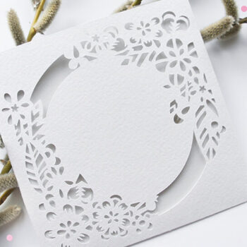 Intra απο ξύλο plywood 3mm-4mm πάχος – Πρότυπο κοπής με λέιζερ φακέλων γάμου Δίασταση  20x20 cm INTRAFABR-4682729 - Image 1