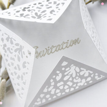 Intra απο ξύλο plywood 3mm-4mm πάχος – Πρότυπο κοπής με λέιζερ φακέλων γάμου Δίασταση  20x20 cm INTRAFABR-4682666 - Image 1