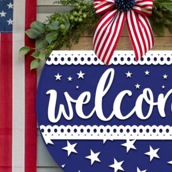 Intra απο ξύλο plywood 3mm-4mm πάχος – Καλώς ήρθατε στις 4 Ιουλίου Door Δίασταση  20x20 cm INTRAFABR-117243790 - Image 1