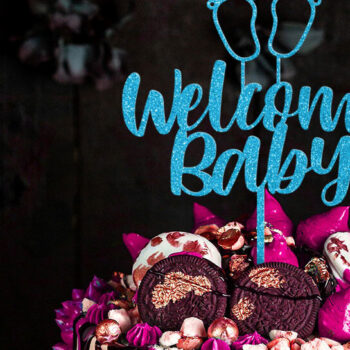 Intra απο ξύλο plywood 3mm-4mm πάχος – Καλώς ήρθες μωρό μου | Baby Shower Cake Topper Δίασταση  20x20 cm INTRAFABR-29155142 - Image 1