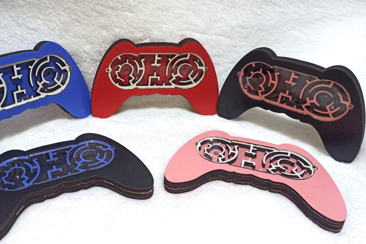 Intra απο ξύλο plywood 3mm-4mm πάχος – Ξύλινο παιχνίδι Fidget Δίασταση  20x20 cm INTRAFABR-60656675