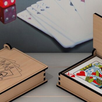 Intra απο ξύλο plywood 3mm-4mm πάχος – Ξύλινο κουτί με τραπουλόχαρτα / κουτί κοπής με λέιζερ Δίασταση  20x20 cm INTRAFABR-43541814 - Image 1