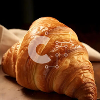 Intra Συλλεκτικό Ξύλινο Παζλ Plywood  4mm - Φρεσκοψημένο κρουασάν σε ξύλινη σανίδα κοπής Σε Ξύλινο Κουτί - Διαστάσεις: 10x10 cm – 25 κομμάτια - Image 1