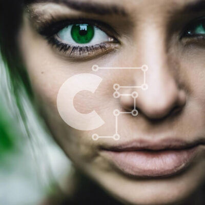 Intra Συλλεκτικό Ξύλινο Παζλ Plywood  4mm - Γυναίκα με πράσινα μάτια και φύση φόντο Σε Ξύλινο Κουτί - Διαστάσεις: 10x10 cm – 25 κομμάτια - Image 1