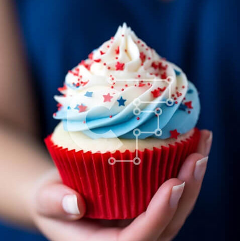 Intra Συλλεκτικό Ξύλινο Παζλ Plywood 4mm - Πατριωτικό Cupcake για τον εορτασμό της 4ης Ιουλίου Σε Ξύλινο Κουτί - Διαστάσεις: 10x10 cm – 25 κομμάτια - Image 1