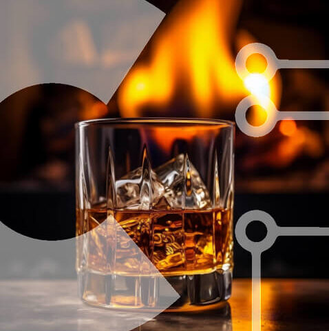 Intra Συλλεκτικό Ξύλινο Παζλ Plywood  4mm - Ποτήρι ουίσκι με πάγο μπροστά στο τζάκι Σε Ξύλινο Κουτί - Διαστάσεις: 10x10 cm – 25 κομμάτια - Image 1