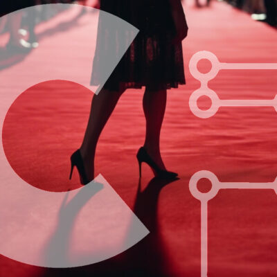 Intra Συλλεκτικό Ξύλινο Παζλ Plywood  4mm - Λαμπερή γυναίκα στο κόκκινο χαλί Σε Ξύλινο Κουτί - Διαστάσεις: 10x10 cm – 25 κομμάτια - Image 1