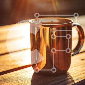 Intra Συλλεκτικό Ξύλινο Παζλ Plywood  4mm - Χάλκινο φλιτζάνι καφέ σε εξωτερικό ξύλινο τραπέζι Σε Ξύλινο Κουτί - Διαστάσεις: 10x10 cm – 25 κομμάτια - Image 1