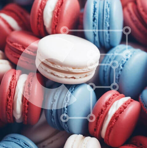 Intra Συλλεκτικό Ξύλινο Παζλ Plywood 4mm - Ποικιλία κόκκινων, λευκών και μπλε αμυγδαλωτών με σοκολάτα Σε Ξύλινο Κουτί - Διαστάσεις: 10x10 cm – 25 κομμάτια - Image 1