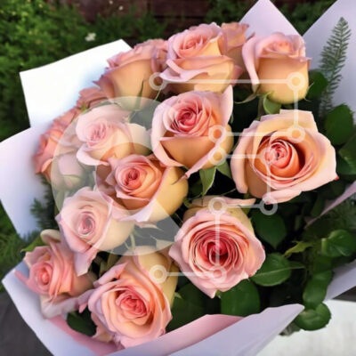 Intra Συλλεκτικό Ξύλινο Παζλ Plywood  4mm - Μπουκέτο με ροζ τριαντάφυλλα και ανάμεικτα λουλούδια σε λευκό περιτύλιγμα Σε Ξύλινο Κουτί - Διαστάσεις: 10x10 cm – 25 κομμάτια - Image 1