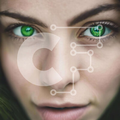 Intra Συλλεκτικό Ξύλινο Παζλ Plywood  4mm - Κοντινό πλάνο γυναίκας με πράσινα μάτια Σε Ξύλινο Κουτί - Διαστάσεις: 10x10 cm – 25 κομμάτια - Image 1