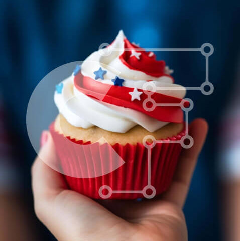 Intra Συλλεκτικό Ξύλινο Παζλ Plywood  4mm - Cupcake 4ης Ιουλίου με Κόκκινο, Λευκό και Μπλε γλάσο Σε Ξύλινο Κουτί - Διαστάσεις: 10x10 cm – 25 κομμάτια - Image 1