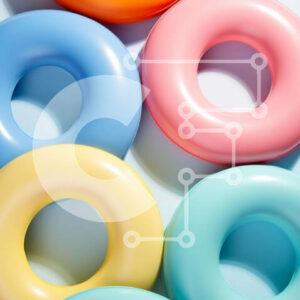 Intra Συλλεκτικό Ξύλινο Παζλ Plywood  4mm - Πολύχρωμη στοίβα ντόνατς Σε Ξύλινο Κουτί - Διαστάσεις: 10x10 cm – 25 κομμάτια