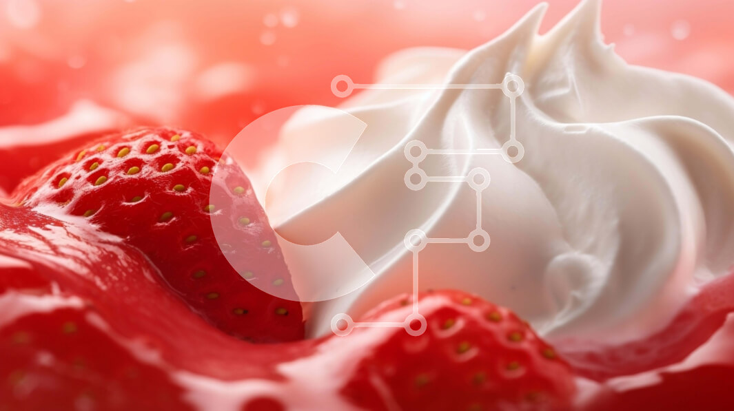 Intra Συλλεκτικό Ξύλινο Παζλ Plywood  4mm - Κοντινό πλάνο επιδόρπιο φράουλα με σαντιγί και λευκό γλάσο Σε Ξύλινο Κουτί - Διαστάσεις: 10x10 cm – 25 κομμάτια