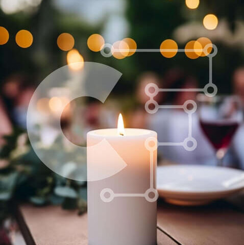 Intra Συλλεκτικό Ξύλινο Παζλ Plywood 4mm - Τραπεζαρία εξωτερικού χώρου με τραπέζι υπό το φως των κεριών και ποτήρια κρασιού Σε Ξύλινο Κουτί - Διαστάσεις: 10x10 cm – 25 κομμάτια - Image 1