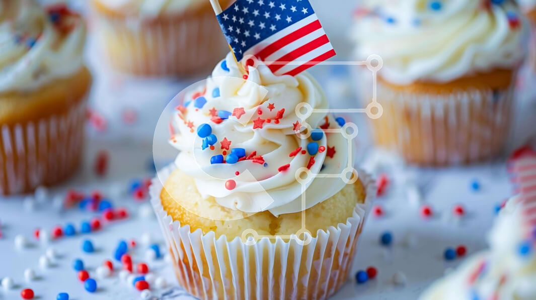 Intra Συλλεκτικό Ξύλινο Παζλ Plywood  4mm - Πατριωτικό Cupcake με αμερικανική σημαία Σε Ξύλινο Κουτί - Διαστάσεις: 10x10 cm – 25 κομμάτια