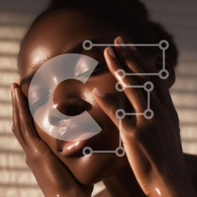 Intra Συλλεκτικό Ξύλινο Παζλ Plywood  4mm - Εκπληκτικό ασπρόμαυρο πορτρέτο μιας γυναίκας με μακριά μαλλιά Σε Ξύλινο Κουτί - Διαστάσεις: 10x10 cm – 25 κομμάτια - Image 1