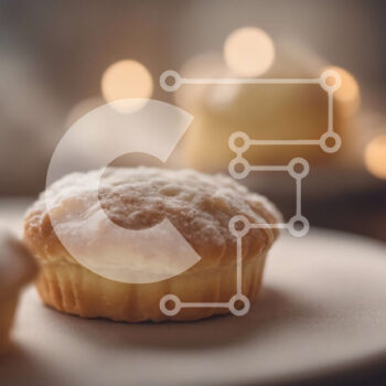 Intra Συλλεκτικό Ξύλινο Παζλ Plywood  4mm - Muffins σε ένα άσπρο πιάτο με τα κεριά και τα φώτα Σε Ξύλινο Κουτί - Διαστάσεις: 10x10 cm – 25 κομμάτια - Image 1