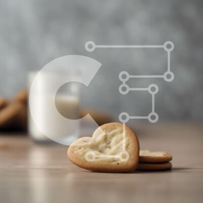 Intra Συλλεκτικό Ξύλινο Παζλ Plywood  4mm - Μπισκότα σε σχήμα καρδιάς και ένα ποτήρι γάλα σε ένα ξύλινο τραπέζι Σε Ξύλινο Κουτί - Διαστάσεις: 10x10 cm – 25 κομμάτια - Image 1