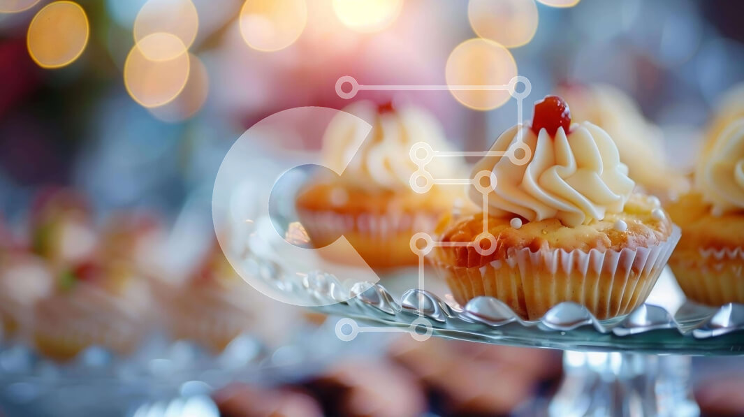 Intra Συλλεκτικό Ξύλινο Παζλ Plywood  4mm – Διάφορα cupcakes και επιδόρπια σε γυάλινο πιάτο Σε Ξύλινο Κουτί – Διαστάσεις: 10×10 cm – 25 κομμάτια