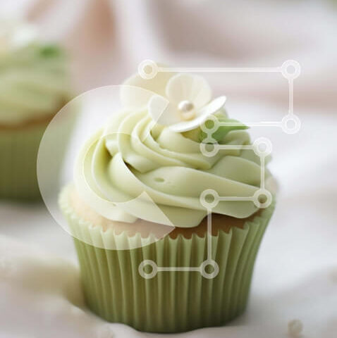 Intra Συλλεκτικό Ξύλινο Παζλ Plywood  4mm - Λαχταριστά cupcakes με πράσινο παγωμένο και λευκά λουλούδια Σε Ξύλινο Κουτί - Διαστάσεις: 10x10 cm – 25 κομμάτια - Image 1