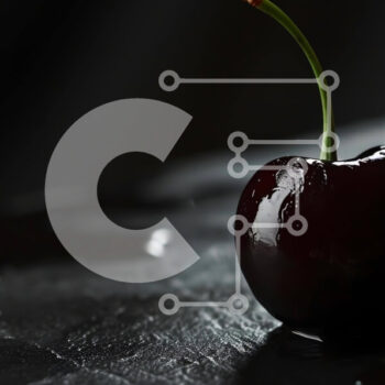 Intra Συλλεκτικό Ξύλινο Παζλ Plywood  4mm - Φρέσκο ​​μαύρο κεράσι με σταγόνες νερού σε σκούρο φόντο Σε Ξύλινο Κουτί - Διαστάσεις: 10x10 cm – 25 κομμάτια - Image 1