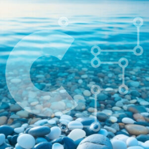 Intra Συλλεκτικό Ξύλινο Παζλ Plywood  4mm - Ήσυχη παραλία με βότσαλα και καταγάλανα νερά Σε Ξύλινο Κουτί - Διαστάσεις: 10x10 cm – 25 κομμάτια