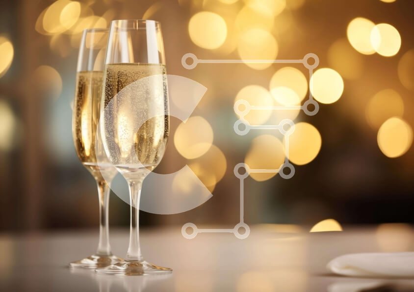 Intra Συλλεκτικό Ξύλινο Παζλ Plywood  4mm - Φλάουτα σαμπάνιας σε τραπέζι με φωτισμένο φόντο Σε Ξύλινο Κουτί - Διαστάσεις: 10x10 cm – 25 κομμάτια