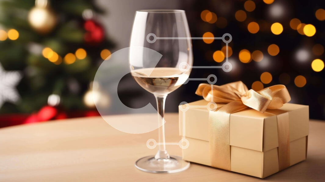 Intra Συλλεκτικό Ξύλινο Παζλ Plywood  4mm - Ποτήρι λευκό κρασί και κουτί δώρου στο τραπέζι Σε Ξύλινο Κουτί - Διαστάσεις: 10x10 cm – 25 κομμάτια