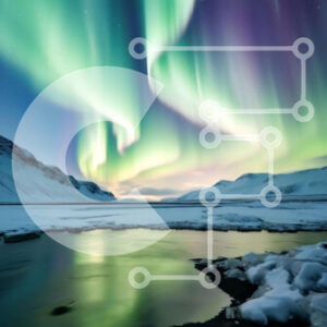 Intra Συλλεκτικό Ξύλινο Παζλ Plywood  4mm - Aurora Borealis πάνω από το χιονισμένο τοπίο Σε Ξύλινο Κουτί - Διαστάσεις: 10x10 cm – 25 κομμάτια