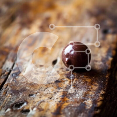 Intra Συλλεκτικό Ξύλινο Παζλ Plywood  4mm - Μονή σοκολατένια μπάλα σε ξύλινο τραπέζι Σε Ξύλινο Κουτί - Διαστάσεις: 10x10 cm – 25 κομμάτια - Image 1