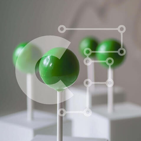 Intra Συλλεκτικό Ξύλινο Παζλ Plywood  4mm - Πράσινο κέικ σκάει και γλειφιτζούρια στην οθόνη Σε Ξύλινο Κουτί - Διαστάσεις: 10x10 cm – 25 κομμάτια - Image 1