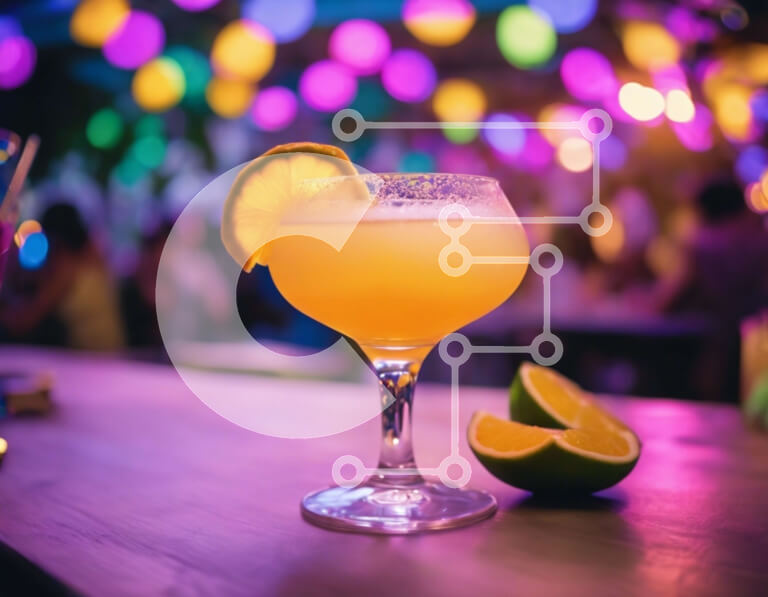 Intra Συλλεκτικό Ξύλινο Παζλ Plywood  4mm - Ποτήρι κοκτέιλ με πορτοκαλοκίτρινο ρόφημα και γαρνιτούρα με λεμόνι Σε Ξύλινο Κουτί - Διαστάσεις: 10x10 cm – 25 κομμάτια