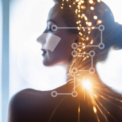 Intra Συλλεκτικό Ξύλινο Παζλ Plywood  4mm - Γυναίκα με τα φώτα LED που φωτίζουν το περιβάλλον της Σε Ξύλινο Κουτί - Διαστάσεις: 10x10 cm – 25 κομμάτια - Image 1