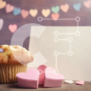 Intra Συλλεκτικό Ξύλινο Παζλ Plywood  4mm - Muffin σε σχήμα καρδιάς με μπαλόνια και cupcakes Σε Ξύλινο Κουτί - Διαστάσεις: 10x10 cm – 25 κομμάτια - Image 1