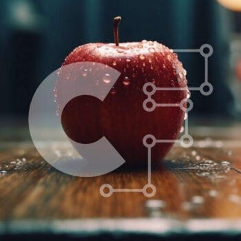 Intra Συλλεκτικό Ξύλινο Παζλ Plywood  4mm - Φρέσκο ​​και ζουμερό μήλο με σταγονίδια νερού σε ένα ξύλινο τραπέζι Σε Ξύλινο Κουτί - Διαστάσεις: 10x10 cm – 25 κομμάτια - Image 1