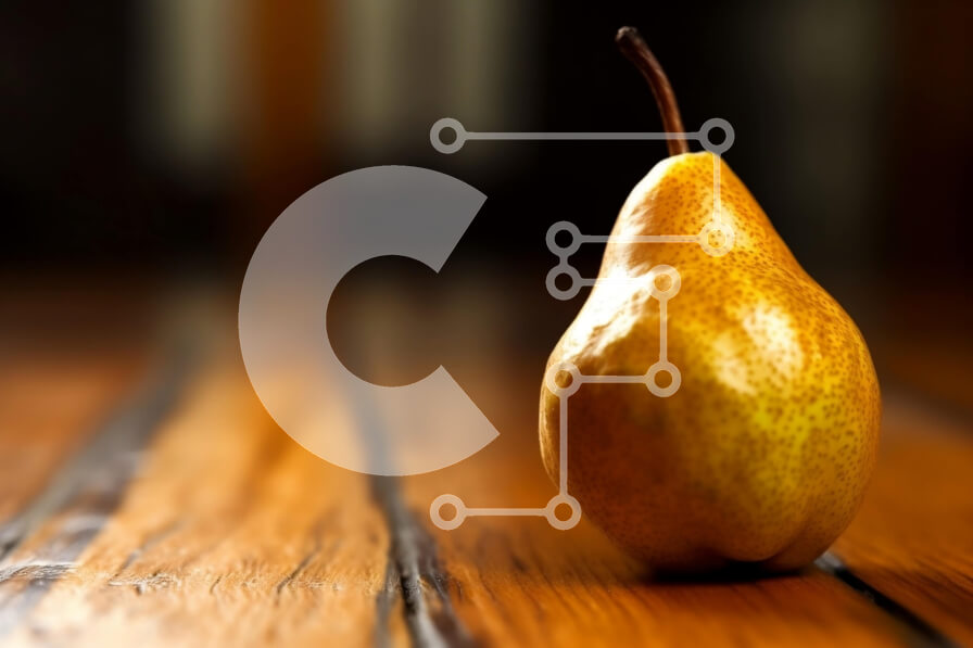 Intra Συλλεκτικό Ξύλινο Παζλ Plywood  4mm - Νόστιμη εικόνα ώριμου αχλαδιού σε ξύλινο τραπέζι Σε Ξύλινο Κουτί - Διαστάσεις: 10x10 cm – 25 κομμάτια