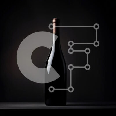 Intra Συλλεκτικό Ξύλινο Παζλ Plywood  4mm - Κομψή εικόνα του μπουκαλιού μαύρου κόκκινου κρασιού σε σκούρο φόντο Σε Ξύλινο Κουτί - Διαστάσεις: 10x10 cm – 25 κομμάτια - Image 1