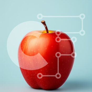 Intra Συλλεκτικό Ξύλινο Παζλ Plywood  4mm - Φρέσκο ​​κόκκινο μήλο σε μπλε φόντο Σε Ξύλινο Κουτί - Διαστάσεις: 10x10 cm – 25 κομμάτια - Image 1